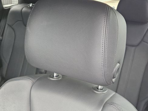 Used 2019 Audi SQ5 Prestige w/ Prestige Package image 16