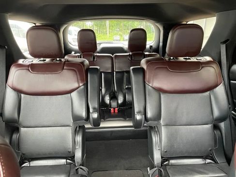 Certified 2020 Ford Explorer Platinum w/ Premium Technology Package AWD/4WD image 42
