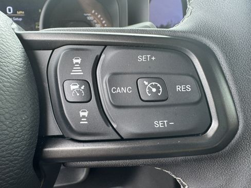 Used 2025 Jeep Wrangler Unlimited Sport S 4xe AWD/4WD image 32