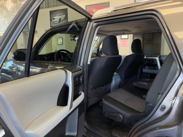 Used 2011 Toyota 4Runner SR5 AWD/4WD image 23