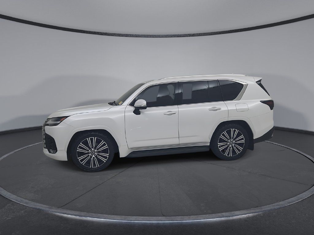 Used 2024 Lexus LX 600 4WD w/ Luxury Package image 10