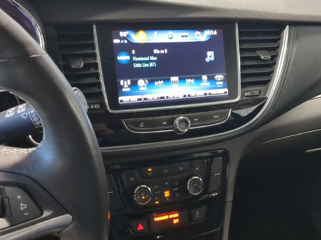 Used 2019 Buick Encore Essence FWD image 32