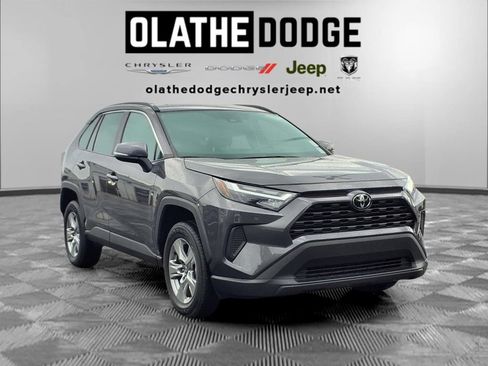 Used 2025 Toyota RAV4 XLE FWD image 28