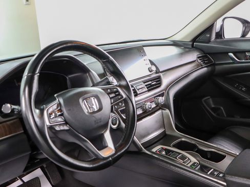 Used 2019 Honda Accord Touring image 23
