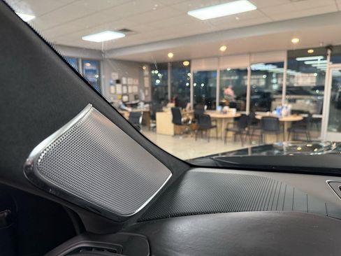 Used 2021 Cadillac Escalade ESV Sport Platinum image 31