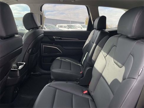 New 2025 Kia Telluride S image 27