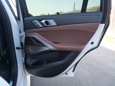 Used 2023 BMW X6 M50i w/ Executive Package image 11