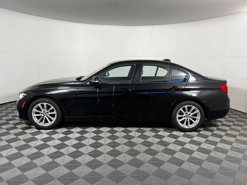 Used 2018 BMW 320i Sedan RWD image 8