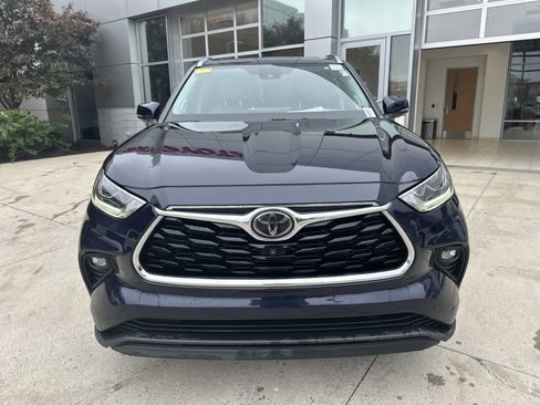 Used 2020 Toyota Highlander Limited AWD/4WD image 11