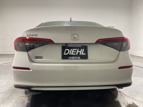 Used 2024 Honda Civic LX image 6