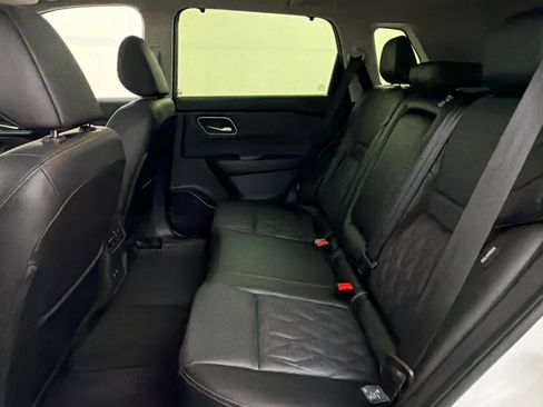 Certified 2026 Nissan Rogue Platinum AWD/4WD image 16