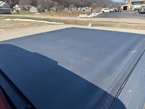 Used 2015 Chevrolet Silverado 1500 LT AWD/4WD image 13