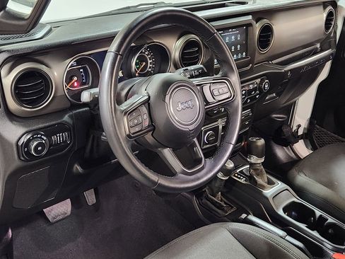 Used 2021 Jeep Wrangler Sport S image 44