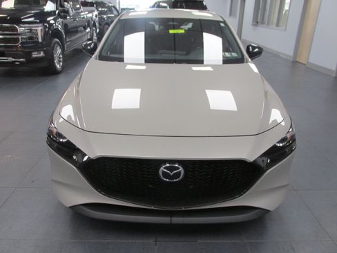 Used 2024 MAZDA MAZDA3 s FWD image 2