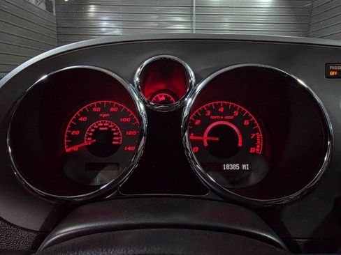 Used 2009 Pontiac Solstice Convertible w/ Premium Package RWD image 22