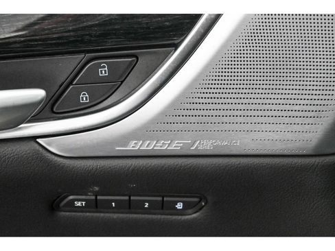 Certified 2025 Cadillac XT5 Premium Luxury image 29