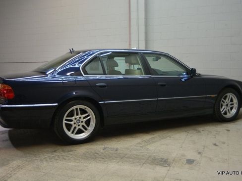 Used 2001 BMW 740iL RWD image 8