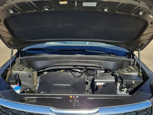 Used 2022 Kia Telluride SX w/ Towing Package image 31