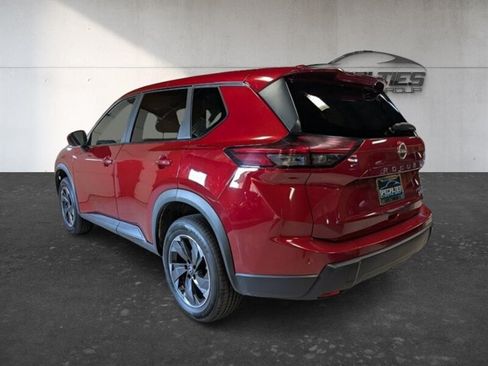Used 2025 Nissan Rogue SV AWD/4WD image 8