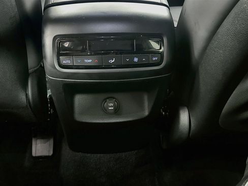 Used 2025 Hyundai Palisade SEL FWD image 28