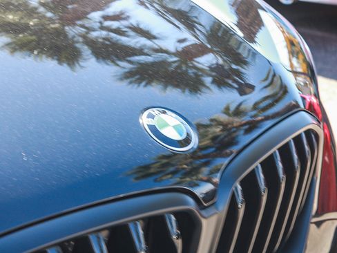 Used 2024 BMW X6 xDrive40i w/ Premium Package AWD/4WD image 9