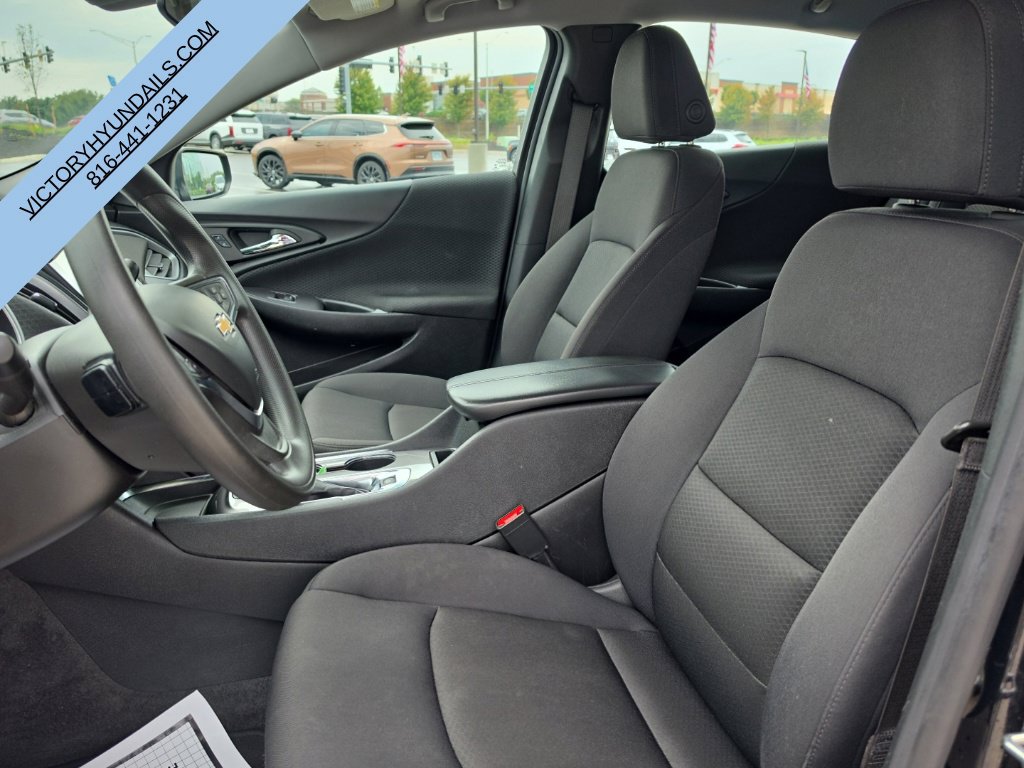 Used 2024 Chevrolet Malibu LT FWD image 11