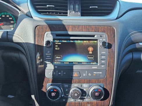 Used 2017 Chevrolet Traverse Premier image 13