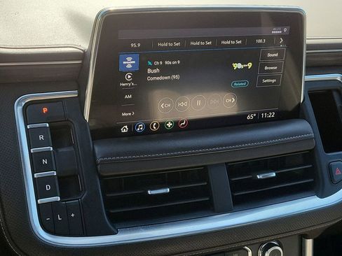 Used 2021 GMC Yukon SLT w/ SLT Luxury Plus Package image 13