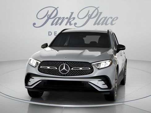 Certified 2025 Mercedes-Benz GLC 300 4MATIC w/ AMG Line image 35