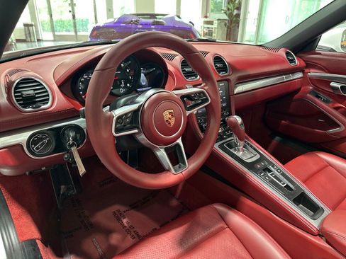 Used 2017 Porsche 718 Boxster RWD image 43