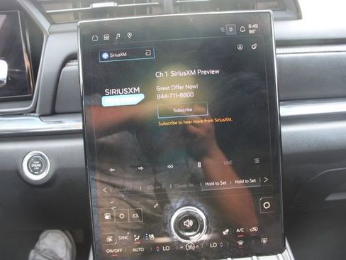 Used 2025 GMC Terrain Elevation w/ Elevation Premium Package FWD image 25