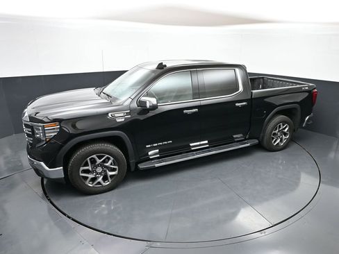 Used 2022 GMC Sierra 1500 SLT w/ SLT Premium Package AWD/4WD image 44