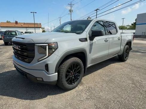 Used 2024 GMC Sierra 1500 Elevation AWD/4WD image 4