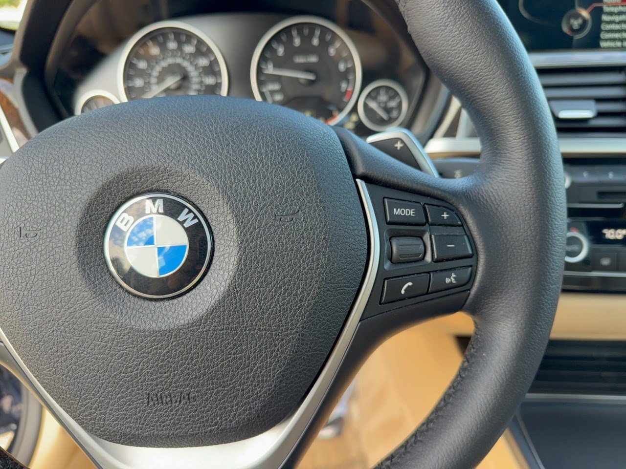 Used 2016 BMW 328i xDrive Sedan AWD/4WD image 19