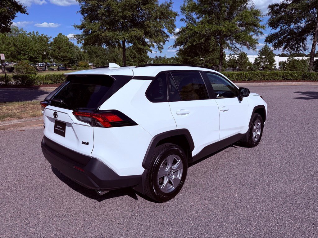Used 2025 Toyota RAV4 XLE w/ Convenience Package FWD image 13