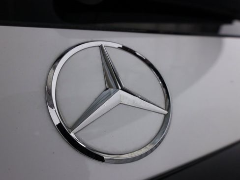 Certified 2025 Mercedes-Benz GLC 300 4MATIC image 52