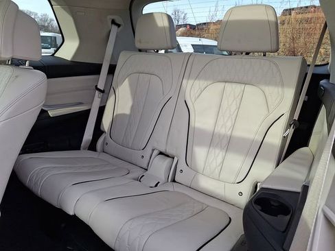 Used 2019 BMW X7 xDrive40i w/ Cold Weather Package image 15