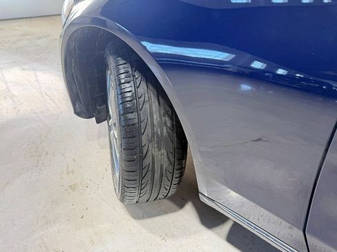 Used 2015 Mercedes-Benz C 300 4MATIC Sedan image 3