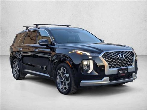 Used 2021 Hyundai Palisade Calligraphy w/ Winter Package image 3