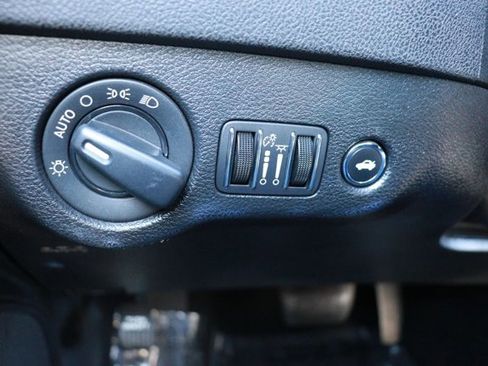 Used 2022 Dodge Charger SXT image 21