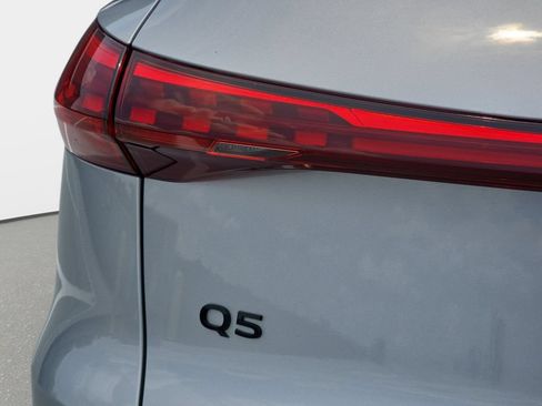 Certified 2025 Audi Q5 Premium w/ Convenience Package AWD/4WD image 26