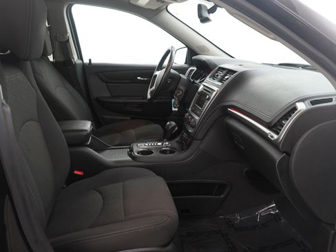 Used 2016 GMC Acadia SLE image 14
