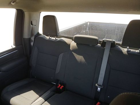 Used 2025 Chevrolet Silverado 2500 LT w/ Convenience Package AWD/4WD image 12