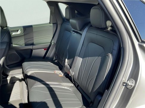 New 2025 Ford Escape SE w/ PHEV Premium Package image 20