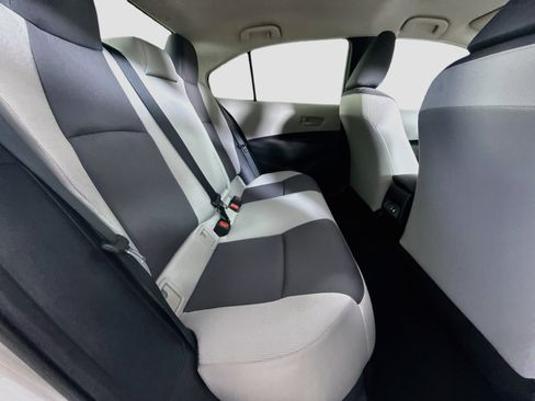 Used 2025 Toyota Corolla LE FWD image 27