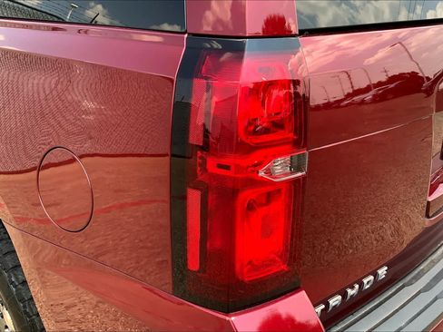 Used 2017 Chevrolet Tahoe LT AWD/4WD image 29