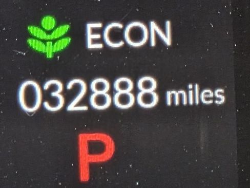 Used 2025 Honda HR-V LX image 29