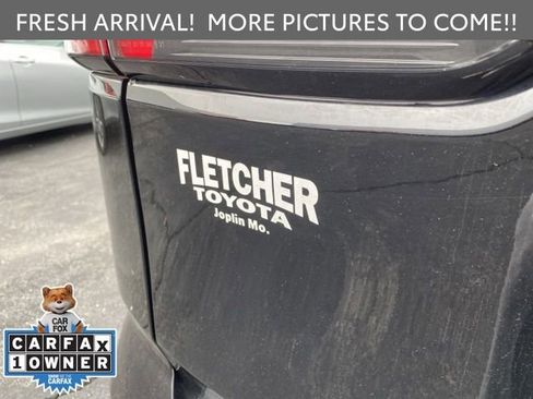 Certified 2025 Toyota Sequoia Platinum image 9