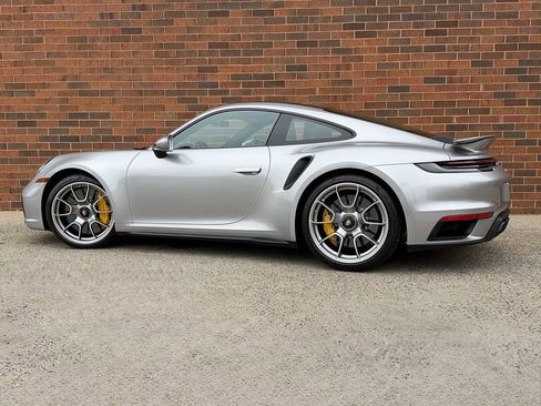 Certified 2025 Porsche 911 Turbo S image 3