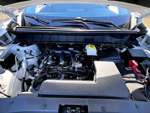 New 2026 Nissan Pathfinder SL image 16